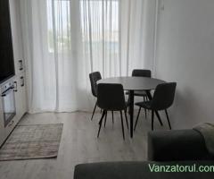 Apartament cu 2 camere tip studio de închiriat.