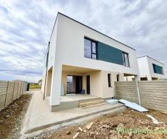 Duplex 4 camere - 3 bai - izolat fonic - aproape de Kaufland
