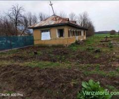 De Vânzare Casa cu Teren GENEROS