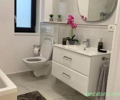 3 camere de inchiriat zona Drumul Taberei