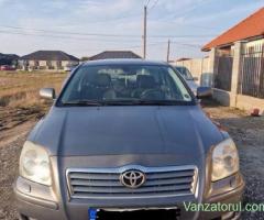 Vând Toyota Avensis