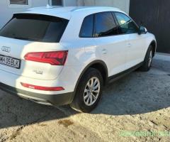 Vând Audi Q5