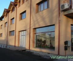Dau în chirie spaţiu pentru Depozit, Magazin, Sowroom