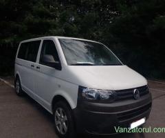 Volkswagen Transporter 9 locuri
