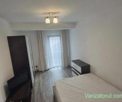 închiriez apartament cu 2camere