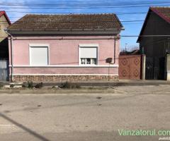Casa de vanzare