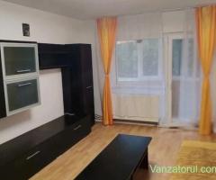 Apartament 3 camere de închiriat