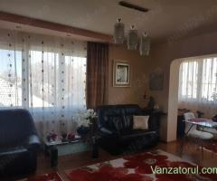 Punctele Cardinale,apartament 3 camere,80 mp,et 3 4,pret 175.000 euro