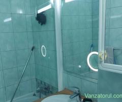 Vanzare garsonieră renovată, mobilată și utilată, lângă Parcul Titanii