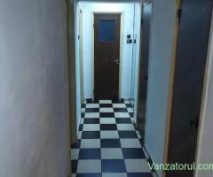 Apartament cald și primitor, cu parcare chiar lângă scara blocului