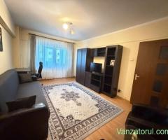 Inchiriez apartament 2 camere decomandate, ultracentral - zona Mercur, complet utilat, centrala t