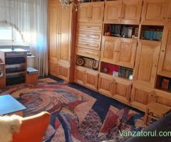 Apartament 2 cam. de vânzare 50 mp-etaj 4