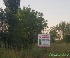 Splaiul Unirii(lângă balonul de fotbal) teren intravilan în suprafata de 3120 mp