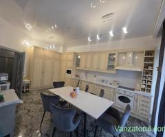 De vanzare apartament 4 camere ultramodern Bld Decebal