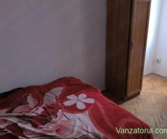 Apartament 3 camere de închiriat