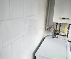 Vand garsoniera renovata etaj 2 din 4 zona Renk