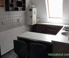 Apartament decomandat cu 2 camere, la 5 minute de mall