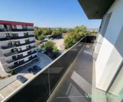 Apartament modern cu 3 camere - Complex Arcada - 130000 euro
