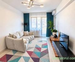 Vanzare Apartament 2 camere 55,64 mp, parcare inclusă, mobilat, 2 balcoane