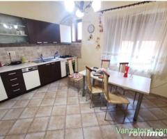 Vila mare ,ideala pentru locuit sau Grădiniță-after school