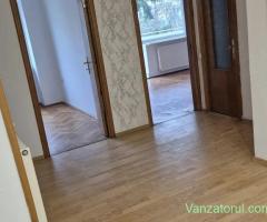 Ofer spre închiriere apartament nemobilat ,3 camere în Craiova, str.A.I.Cuzar