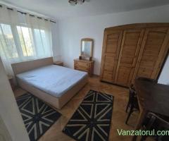 Apartament cu 3 camere de închiriat 3 zona centrală- 320 euro lună