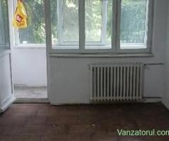 2 Camere, Etaj. 2, Decomandat, 48 mp utili +logie închisa, langa Shopping City,