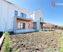 COMISION 0% Triplex cu 3 camere de vanzare in Sacalaz