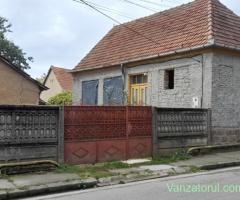 Casa Simeria 8 km de Deva,jud Hunedoara zona buna si linistita langa parcul dentrologic