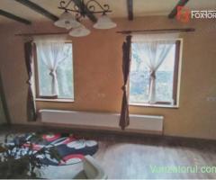 Vand casa spatioasa intr-o zona buna a orasului Arad