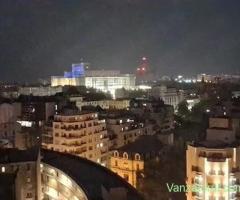 Sala Palatului închiriez apartament 3 camere, vedere superbă, bloc reabilitat