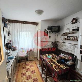 Apartament 3 camere, Etaj 1, Navodari