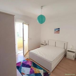 Închiriez ap. 2 camere, zona Elisabetin - Complex, aproape de universități