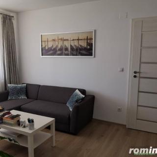 Apartament cu 2 camere de închiriat în zona Iulius Mall