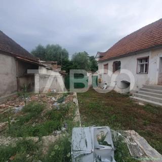 Casa de vanzare in Grid 87 mp utili + anexe beci si sura