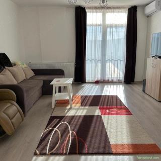 Apartament ultrafinisat si mobilat, cu parcare subterana, centrala proprie si aer condiționat