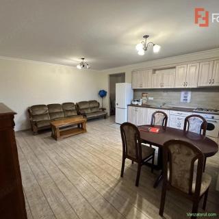 Apartament cu 3 camere, in Giroc, zona Planetelor