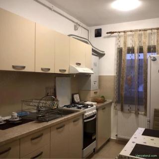 Apartament cu o cameră de închiriat în zona Gheorghe Lazăr