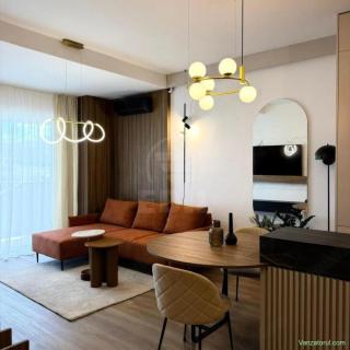 Apartament 2 camere,zona Eroilor