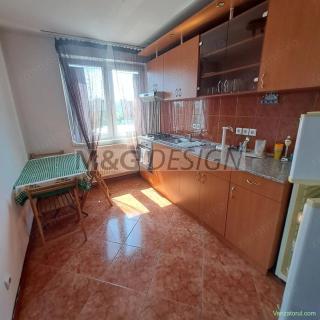2 cam decomandat Calea Aradului , 500 m de Iulius Town