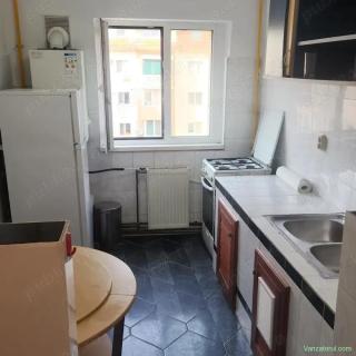 De vanzare apartament cu 2 camere in zona Girocului amenajat centrala proprie