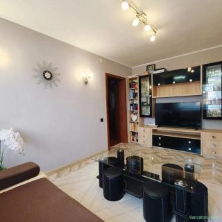 Apartament 3 Camere Florilor