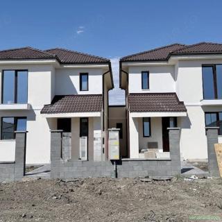 Duplex de vanzare, 4 camere despartit prin camera tehnica - Mosnita