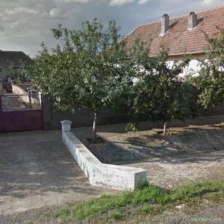 Casă de vânzare