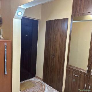 Vand apartament 2 camere confort 1 decomandat