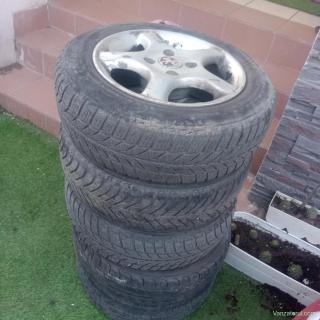Roți de aliaj complete,dimensiuni 175/65/14 cu cauciucuri de iarnă pe 14 inch ,de Peugeot 206,