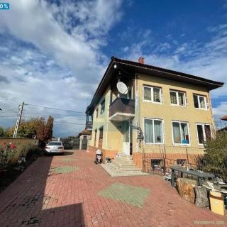 Casă P+1 cu 3.000 mp de teren, în Dănești, la doar 6 km de Târgu Jiu