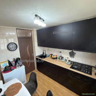 Decomandat 3 camere Berceni