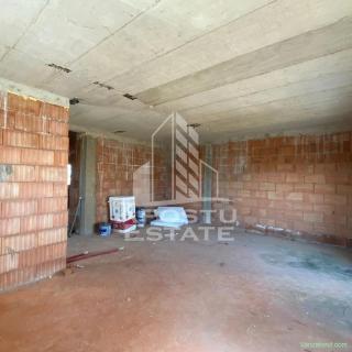 Duplex de vanzare Urseni pe parter cu 3 camere si doua bai