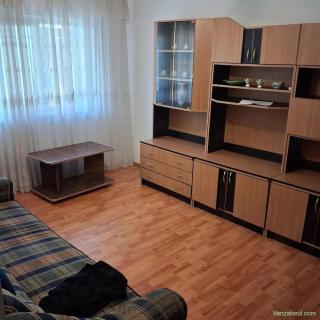 Apartament 3 Camere | Parter cu Terasă Anexă Strada Eroii de la Cerna ,Lângă Profi